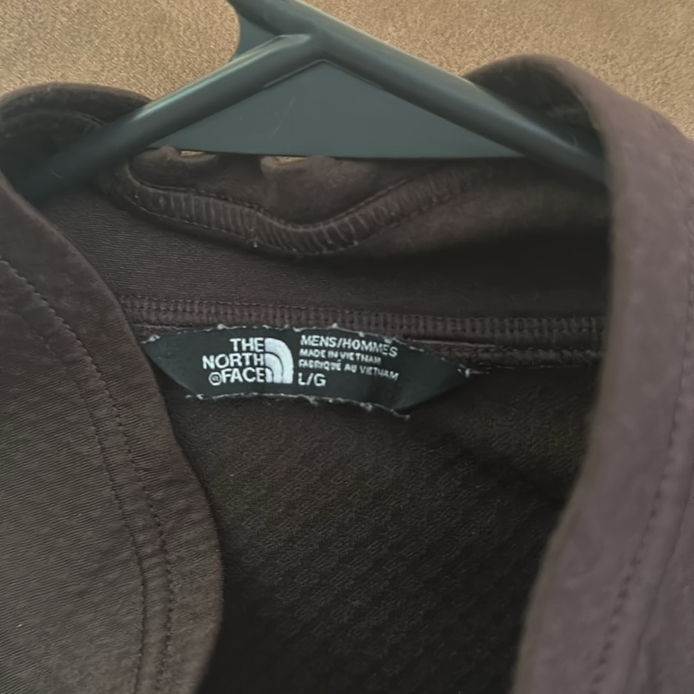 Large Northface Pullover. Collar Zip. Like New. - image 3